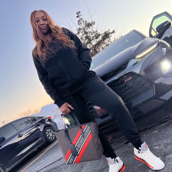 Michael Michael Kors Brown/Black/Orange Large Sinclair Logo Tape Tote - Picture 2 of 12